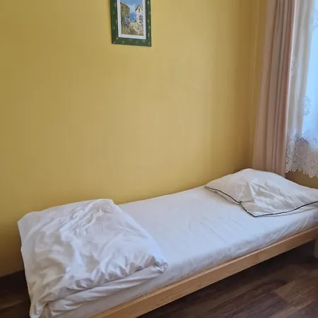 Schronisko Sokoliki Guest house