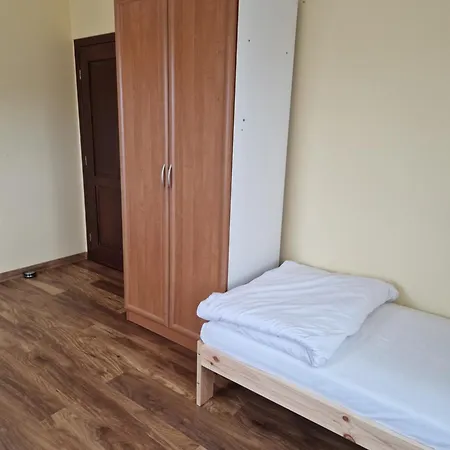 Schronisko Sokoliki بيت ضيافة ميسواكوفيتسه