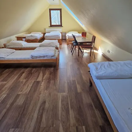 Konukevi Schronisko Sokoliki 3*