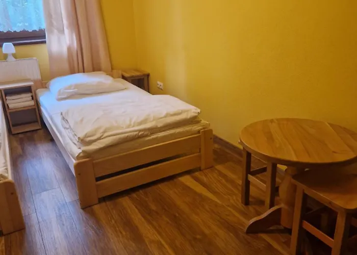 Schronisko Sokoliki Guest house 3*