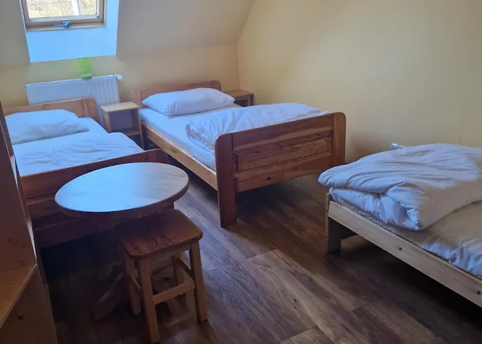 Schronisko Sokoliki Guest house Myslakowice